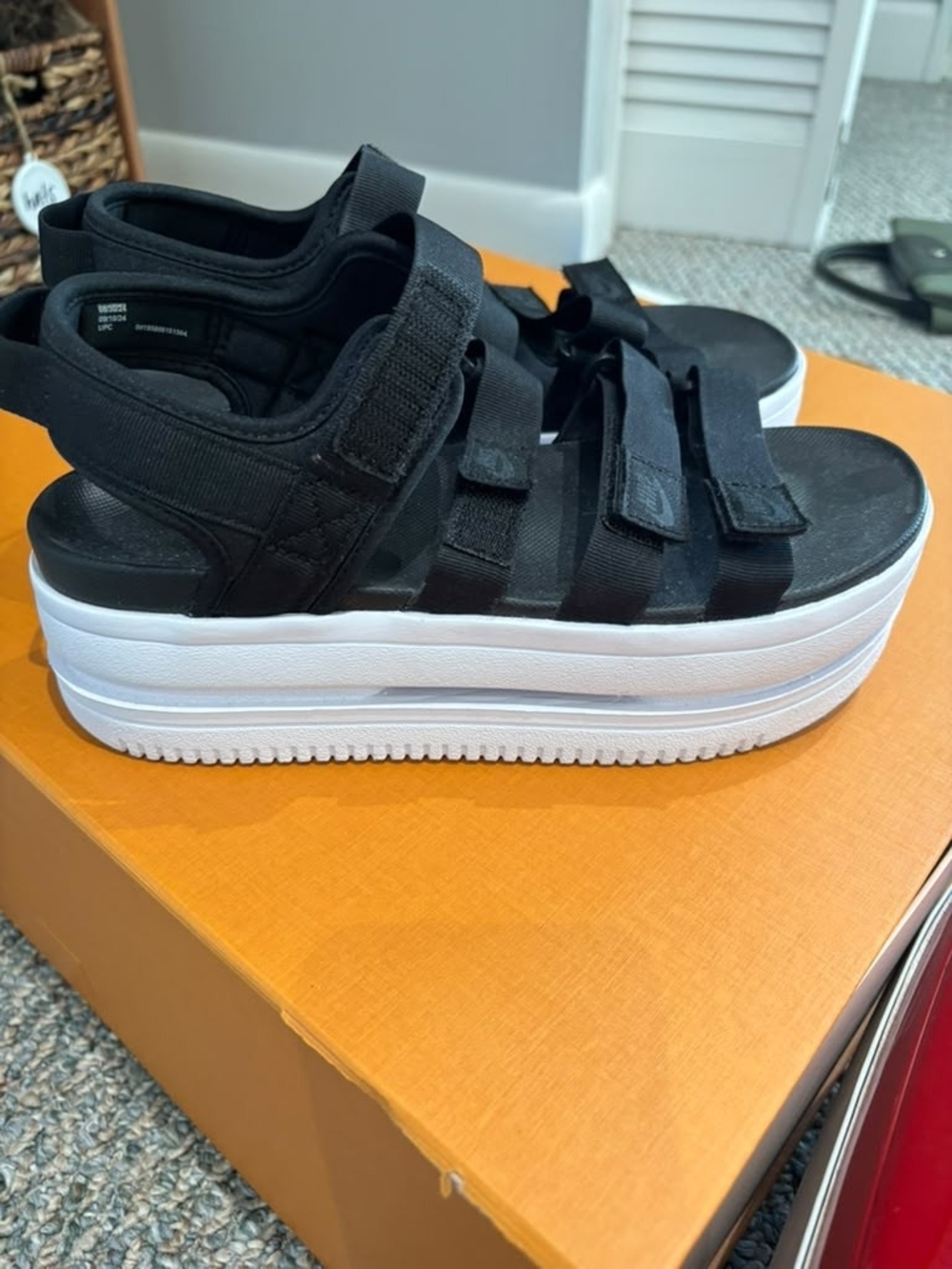 Nike Icon Women's Platform Sandals
